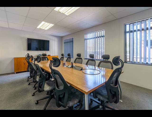 219M² OFFICE FOR SALE IN SIMBA